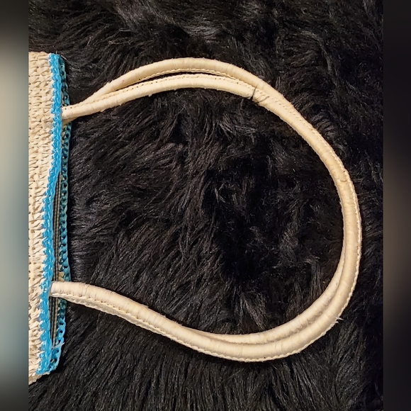 Summer Boho Straw Beach Bag Crocheted Tote With Embroidered Flowers - Picture 12 of 13